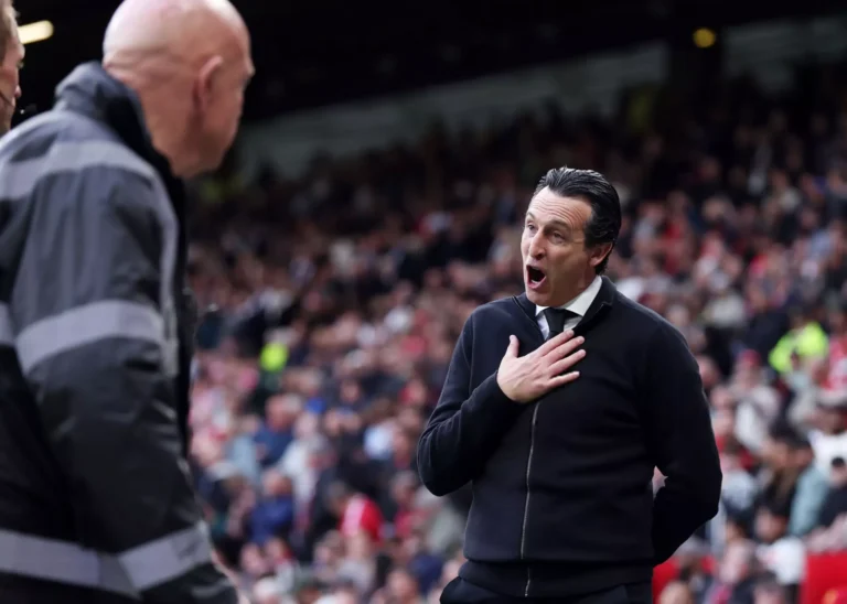 تقابل اونای امری با منچستر یونایتد